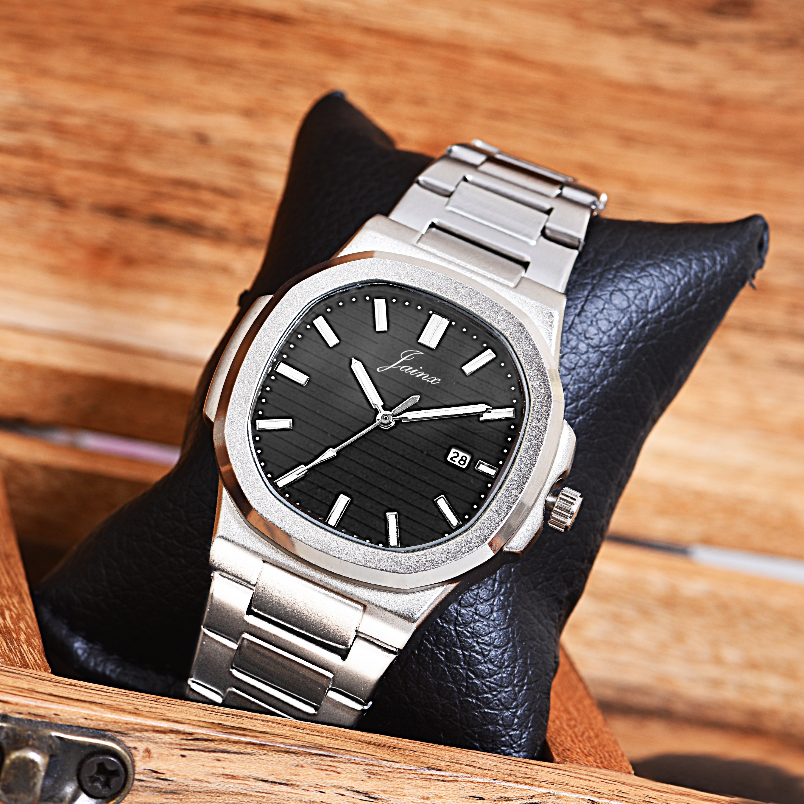 Jainx Black Dial Steel Chain Analog Wrist Watch For Mens - JM7204